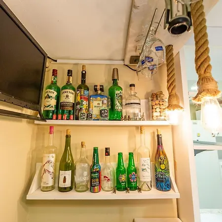 Stylish And Central Flat With Backyard In Sisli Istanbul
