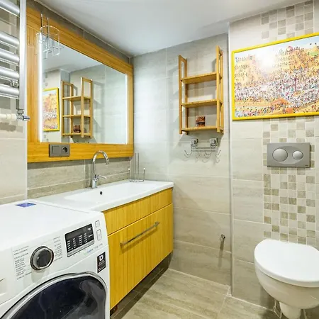 Stylish And Central Flat With Backyard In Sisli * Istanbul
