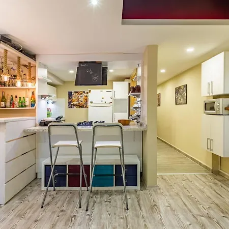 Stylish And Central Flat With Backyard In Sisli * Isztambul